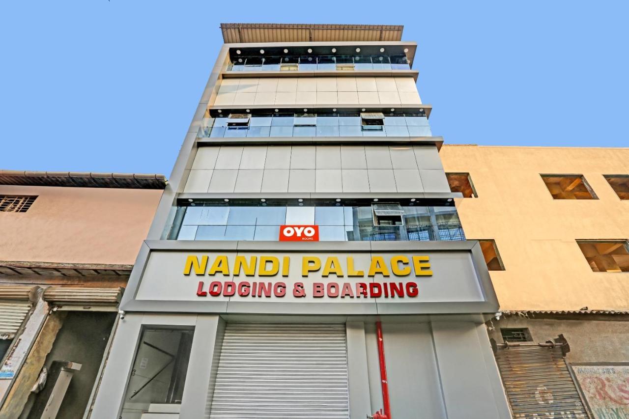 Hotel O Nandi Palace Lodging And Boarding Ulhāsnagar 外观 照片
