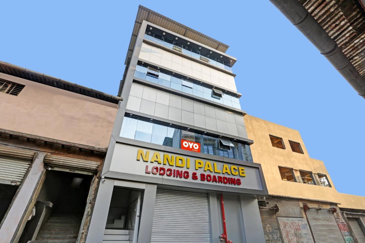 Hotel O Nandi Palace Lodging And Boarding Ulhāsnagar 外观 照片